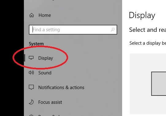 Display page in Windows 10 System settings