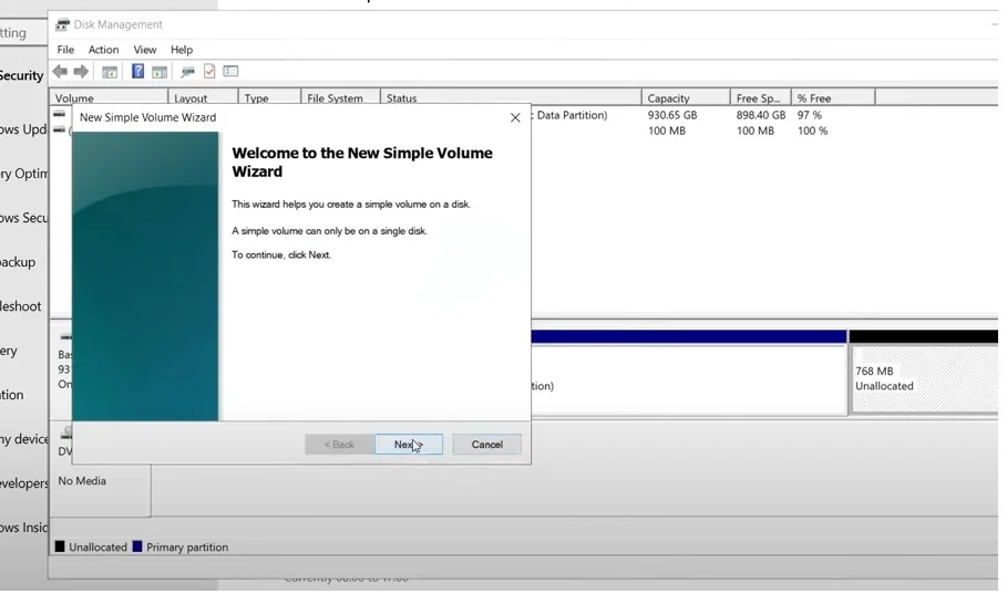 New Simple Volume Wizard welcome screen